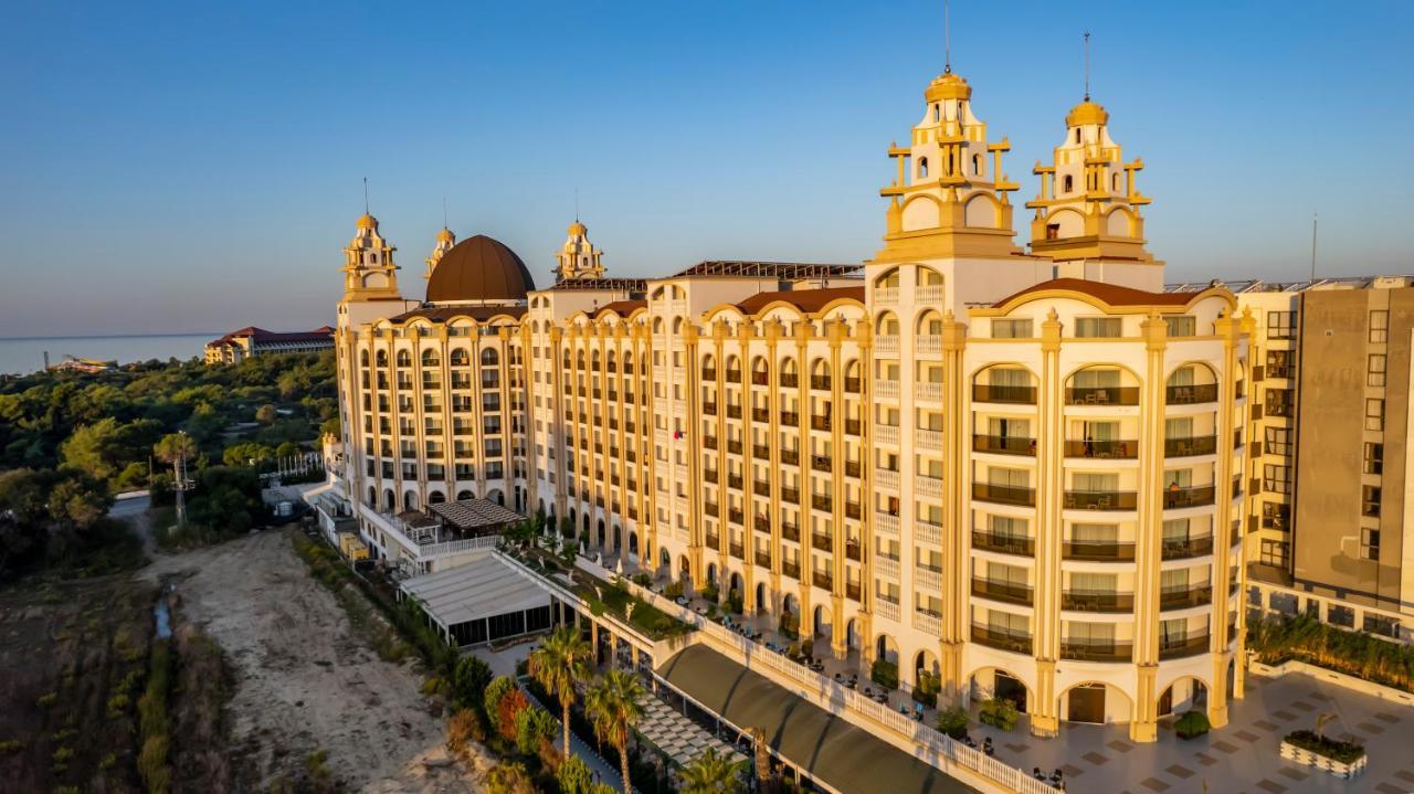 J'adore Deluxe Hotel&Spa Side Exterior foto